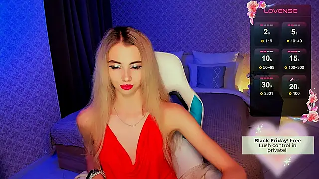 Snapshot of Emilia_Klar chatting on 12.12.24 Emilia Klar online show from 12.12.24