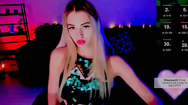 Snapshot of Emilia_Klar chatting on 01.13.25 Emilia Klar online show from 01.13.25