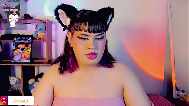 Snapshot of _atalaya_ chatting on 01.27.25 atalaya online show from 01.27.25