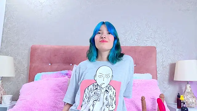 AlliciaKim online show from 09.11.25