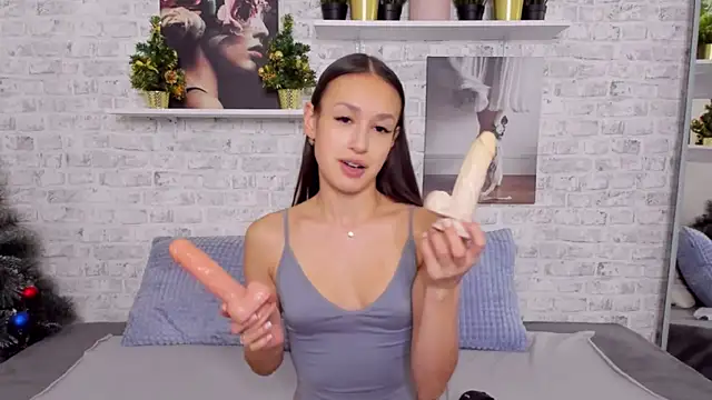 Snapshot of ChloeTeles_ chatting on 12.28.24 ChloeTeles online show from 12.28.24