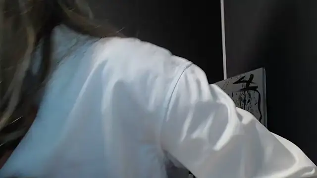 Snapshot of Your_Jessy chatting on 05.26.26 Your Jessy online show from 05.26.26