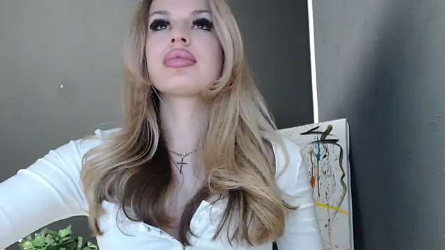 Snapshot of Your_Jessy chatting on 05.28.26 Your Jessy online show from 05.28.26