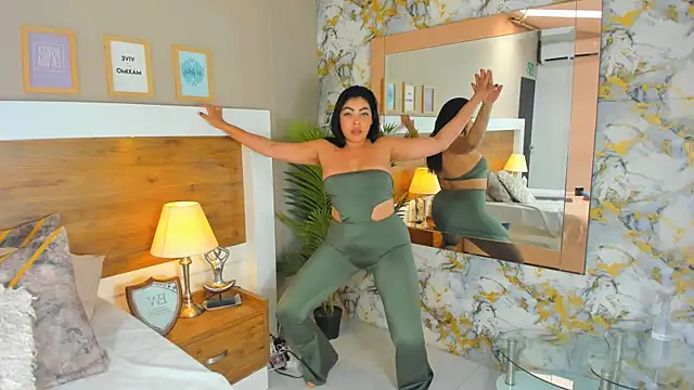 EmaBakker online show from 03.01.25