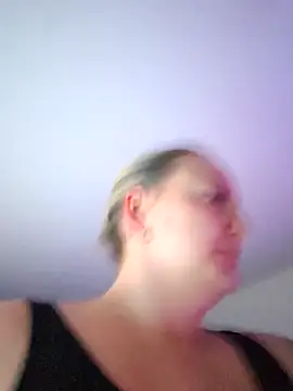 Snapshot of Milas_Dreams chatting on 10.23.25 Milas Dreams online show from 10.23.25