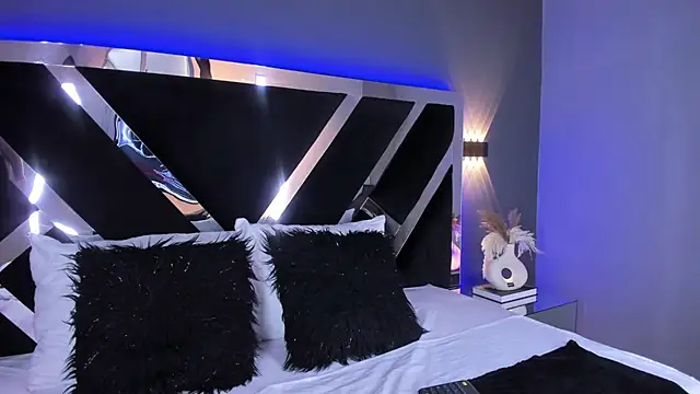 JulietaCheerr online show from 01.02.25