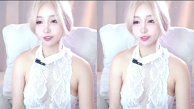 UUKiss  online show from 10.24.25