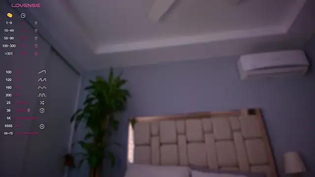 auroracaruso11 online show from 12.16.24