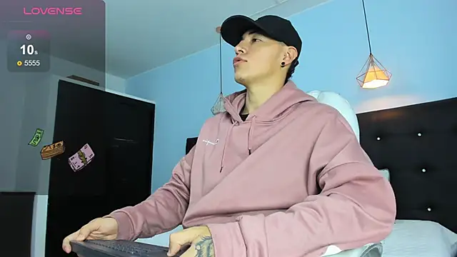 Lobo 17  online show from 12.16.25