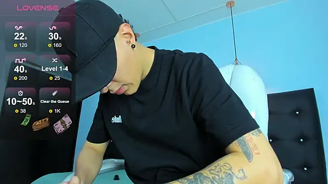 Lobo 17  online show from 12.20.25