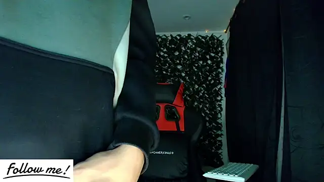 Snapshot of twink_sebas_ chatting on 01.21.25 twink sebas online show from 01.21.25