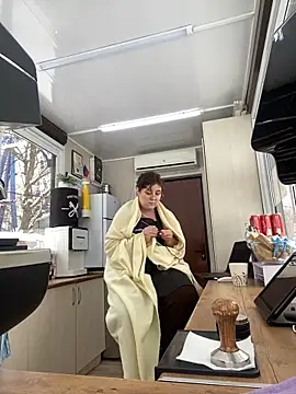 cinnabon  online show from 02.24.25