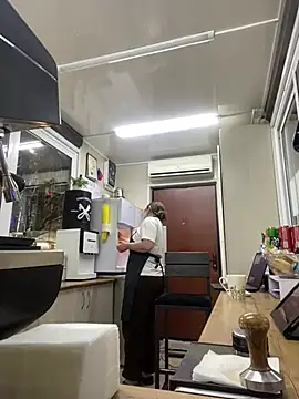 cinnabon  online show from 03.02.25