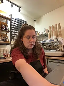 cinnabon  online show from 10.09.25