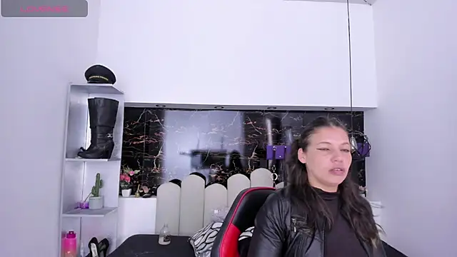 Kathia Armstrong online show from 01.21.25