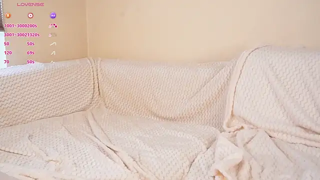 Snapshot of LindaFarmer chatting on 03.06.25 LindaFarmer online show from 03.06.25