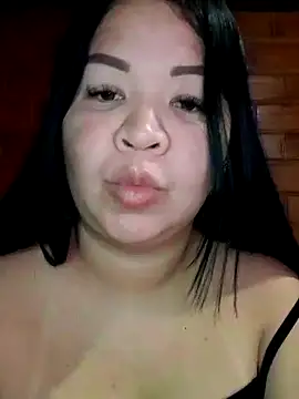 Snapshot of Chantal_lopez chatting on 12.13.24 Chantal lopez online show from 12.13.24