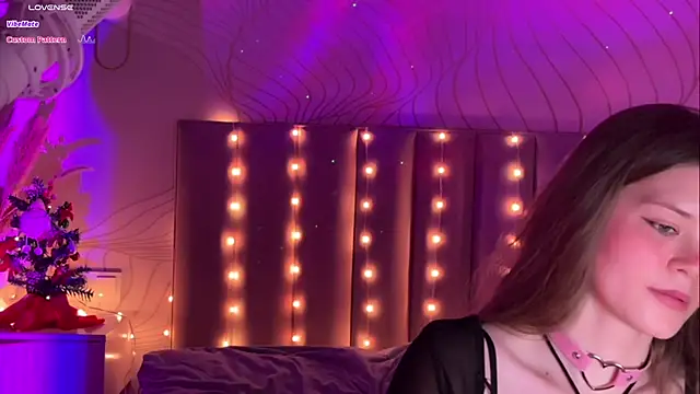 Snapshot of tvoisortangela chatting on 01.18.25 tvoisortangela online show from 01.18.25