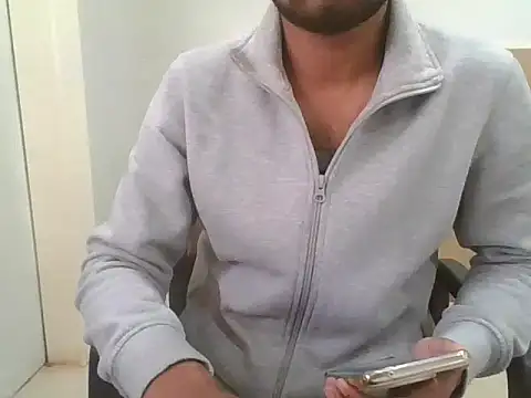 Snapshot of Ishan003 chatting on 01.19.25 Ishan003 online show from 01.19.25