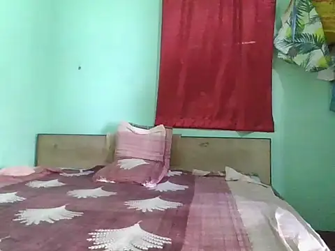 Snapshot of Ishan003 chatting on 10.26.25 Ishan003 online show from 10.26.25