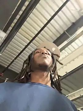 sneakylink13   online show from 10.29.25