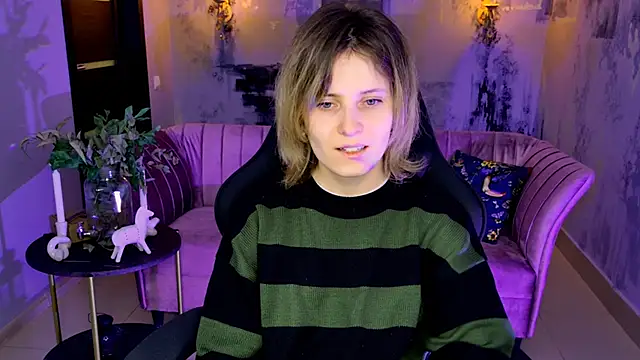 LolaAsmus online show from 02.25.25