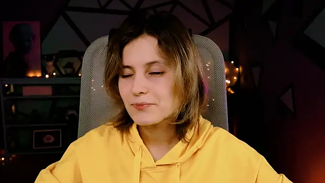 LolaAsmus online show from 02.28.25