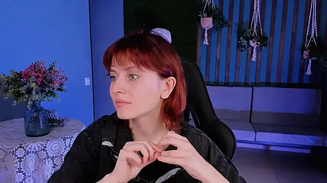 LolaAsmus online show from 03.18.25