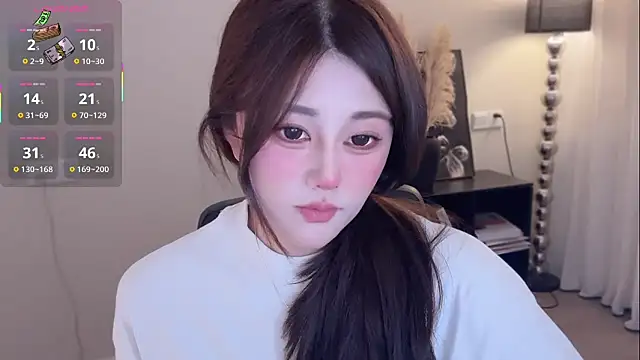 Strawberrybabyy1 online show from 11.11.25