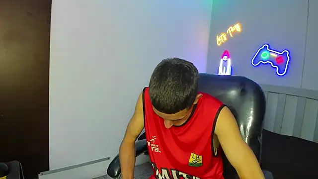 JackSwan18 online show from 09.25.25