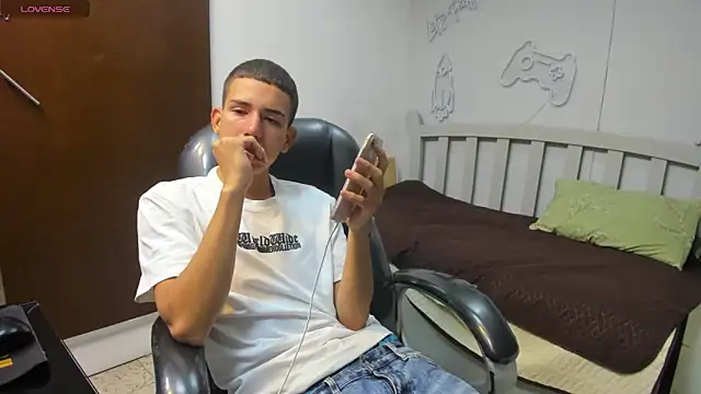 JackSwan18 online show from 09.28.25