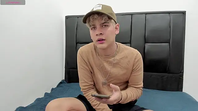 Snapshot of Javierdisousa chatting on 09.10.25 Javierdisousa online show from 09.10.25