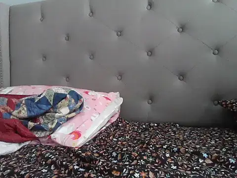 skinny  boy   online show from 12.15.25