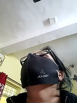 heenage online show from 01.12.25