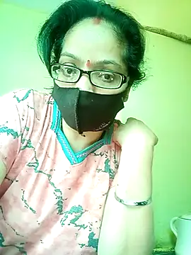 heenage online show from 03.02.25