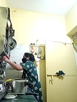 heenage online show from 03.20.25