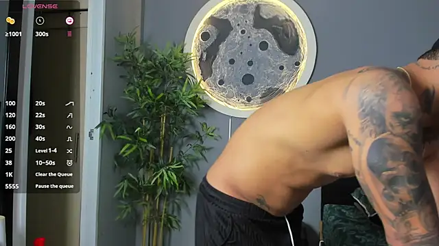 Snapshot of jordan_mayers02 chatting on 11.13.25 jordan mayers02 online show from 11.13.25