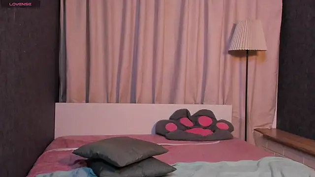 KIKI Krash online show from 04.19.26