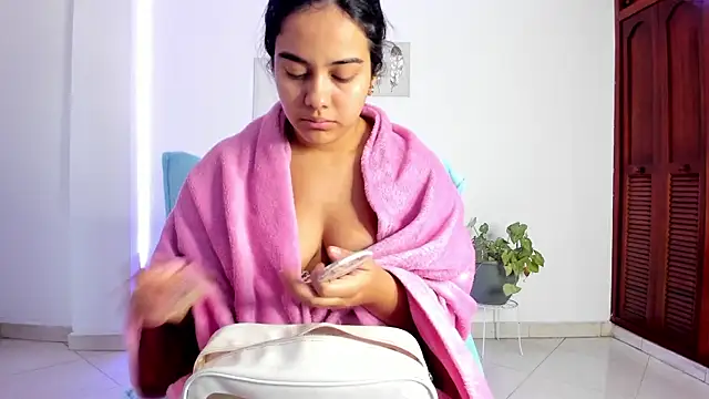 anniesweet- online show from 12.22.25