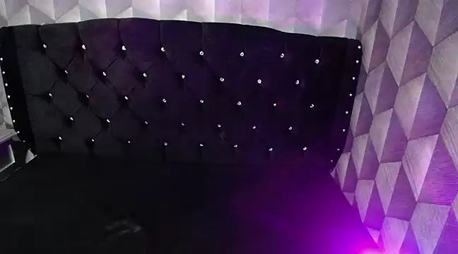 Snapshot of Sofiacowperx chatting on 02.07.25 Sofiacowperx online show from 02.07.25