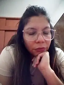 Snapshot of Carliina_Soussa chatting on 06.08.26 Carliina Soussa online show from 06.08.26