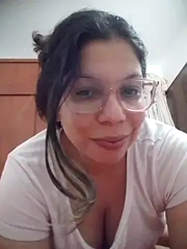 Snapshot of Carliina_Soussa chatting on 06.11.26 Carliina Soussa online show from 06.11.26