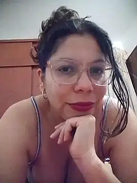 Snapshot of Carliina_Soussa chatting on 06.18.26 Carliina Soussa online show from 06.18.26