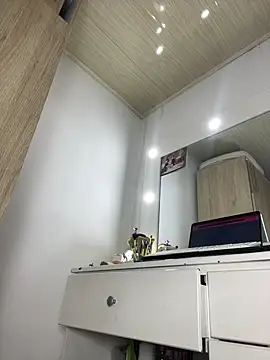 Abigail Cowen online show from 02.16.25