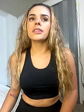 ZoeJohnsoon online show from 10.22.25