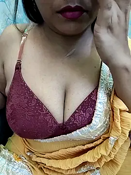 Snapshot of Cute_Kritika chatting on 09.18.25 Cute Kritika online show from 09.18.25