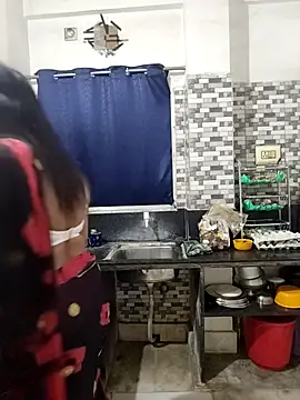 Snapshot of Cute_Kritika chatting on 10.26.25 Cute Kritika online show from 10.26.25