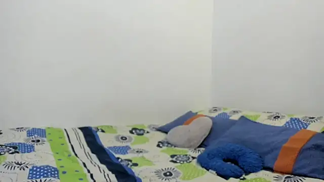 Snapshot of Nathaly_love96 chatting on 02.17.25 Nathaly love96 online show from 02.17.25