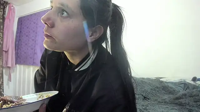 Snapshot of Nathaly_love96 chatting on 09.24.25 Nathaly love96 online show from 09.24.25