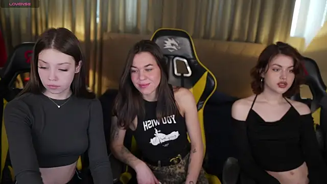 Beatrice 054 online show from 01.29.25